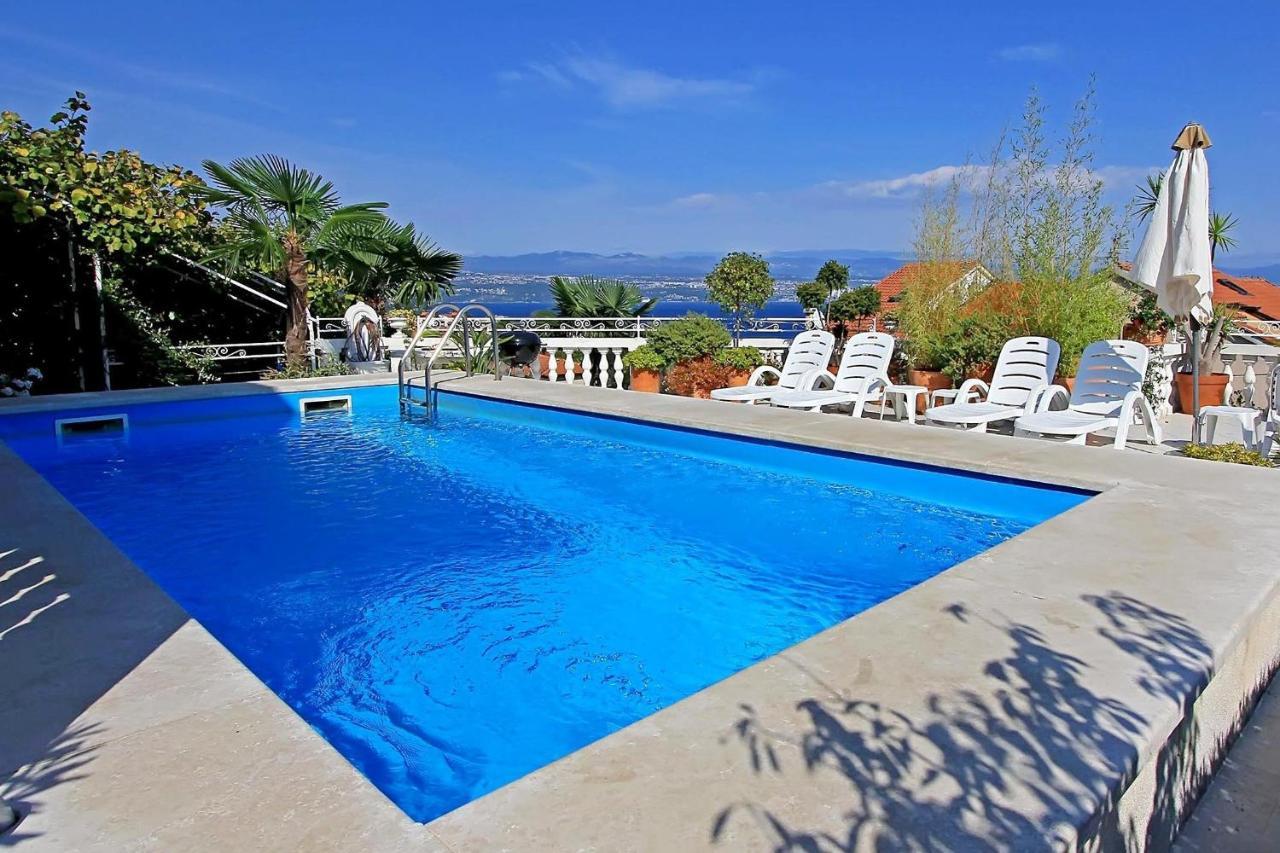 Family Friendly Apartments With A Swimming Pool Lovran, Opatija - 14178 ภายนอก รูปภาพ