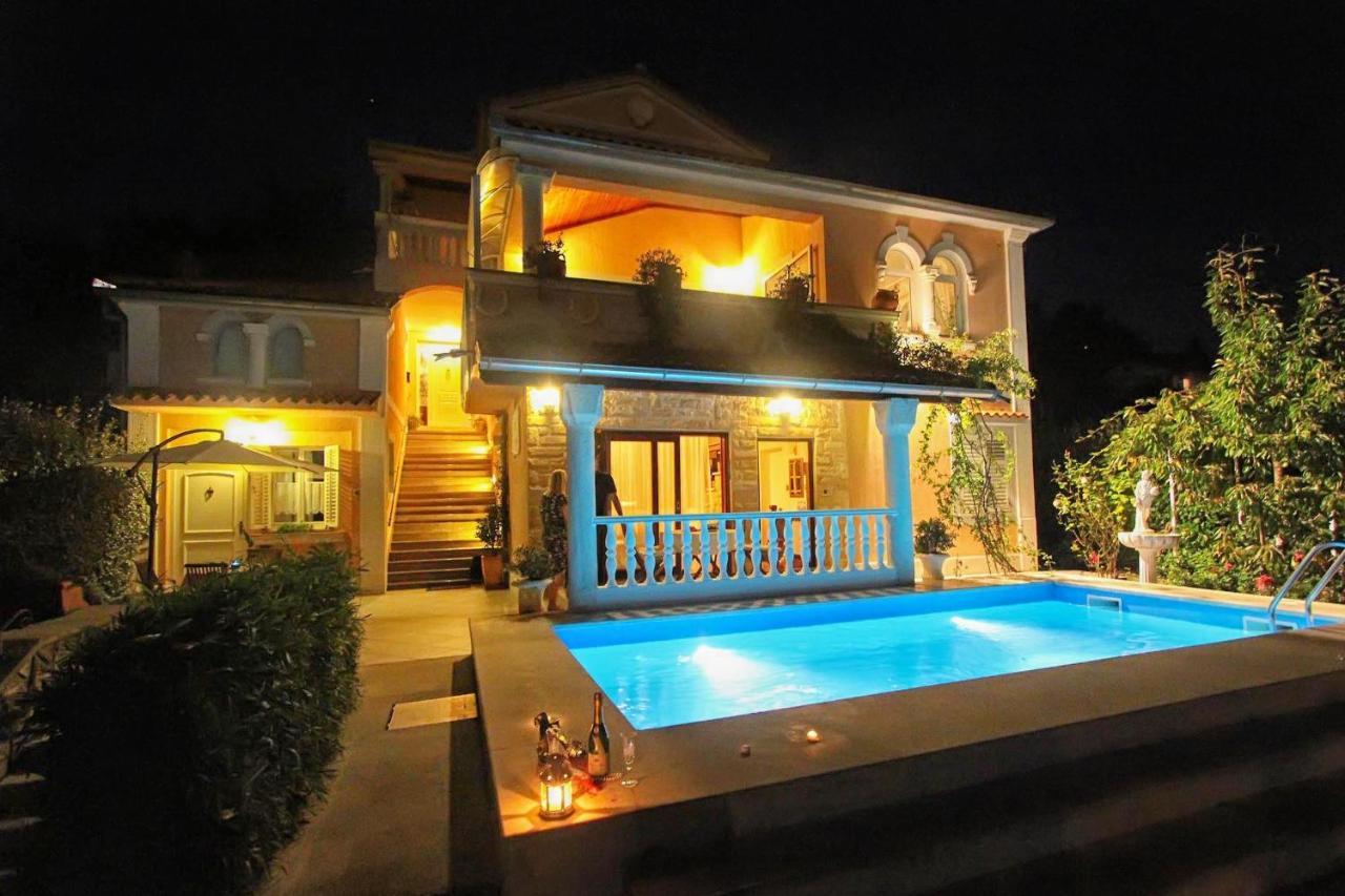 Family Friendly Apartments With A Swimming Pool Lovran, Opatija - 14178 ภายนอก รูปภาพ