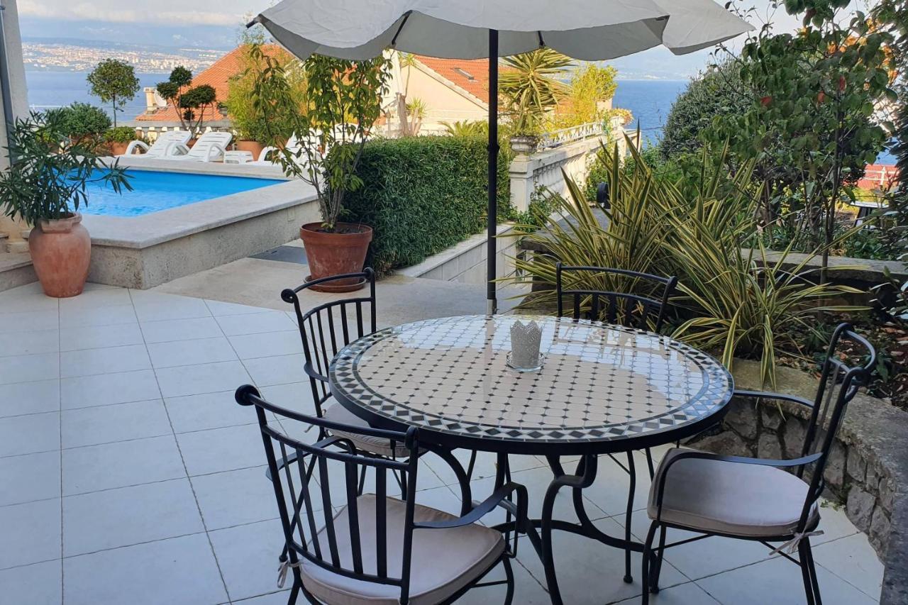 Family Friendly Apartments With A Swimming Pool Lovran, Opatija - 14178 ภายนอก รูปภาพ