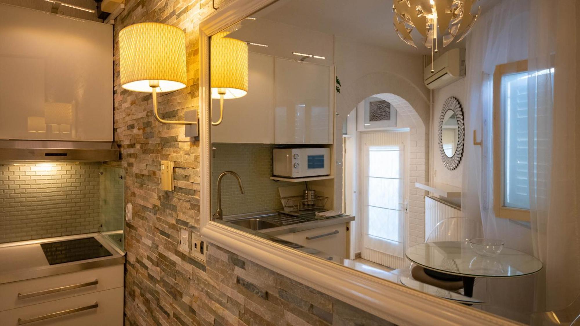 Family Friendly Apartments With A Swimming Pool Lovran, Opatija - 14178 ห้อง รูปภาพ